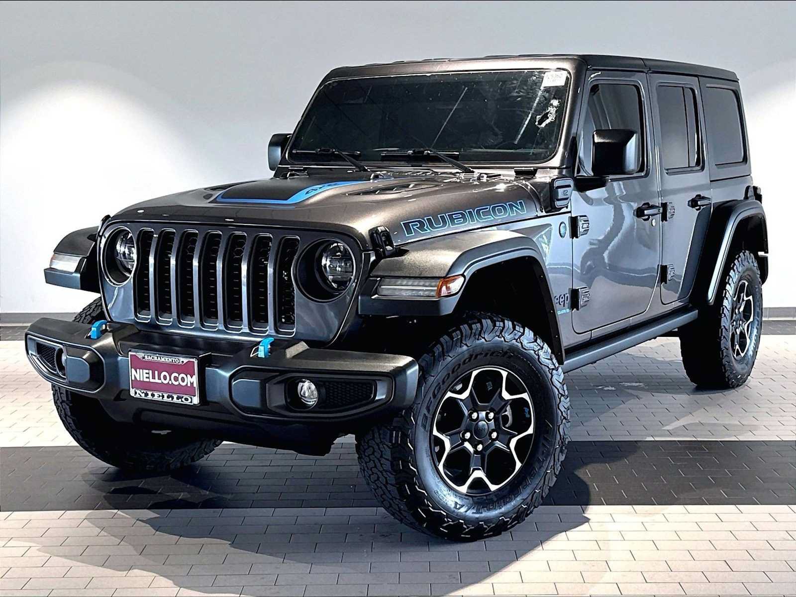 Used 2023 Jeep Wrangler Unlimited Rubicon 4xe w/ Cold Weather Group AWD/4WD image 1