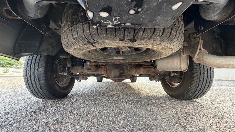 Used 2018 RAM 1500 4x4 Crew Cab w/ Chrome Appearance Group image 22