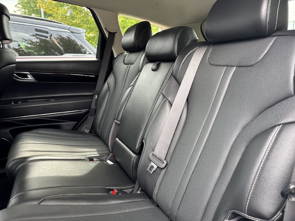 Used 2025 Genesis GV80 2.5T Standard AWD/4WD image 19