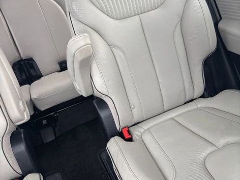 Used 2024 Hyundai Palisade Calligraphy image 27