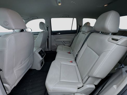 Used 2018 Volkswagen Atlas SE image 15