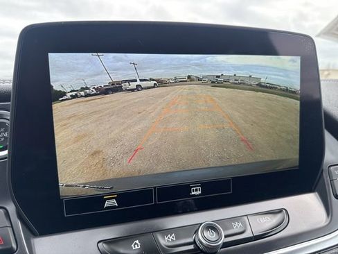 Used 2025 Chevrolet Blazer LT AWD/4WD image 15