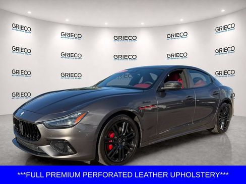 Used 2022 Maserati Ghibli Modena RWD image 3