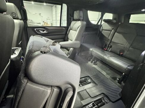 Used 2021 Chevrolet Suburban High Country w/ Premium Package image 10