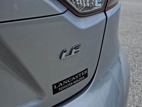Used 2022 Toyota Corolla LE FWD image 30