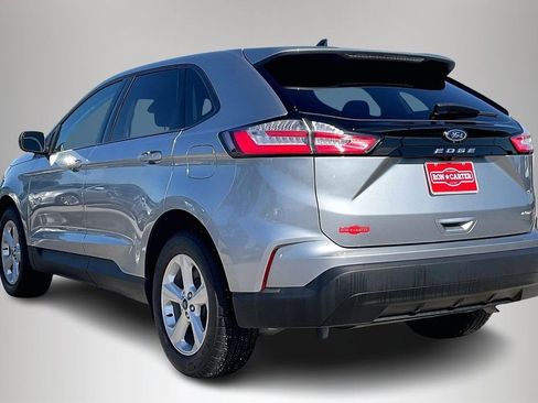 Certified 2022 Ford Edge SE image 4