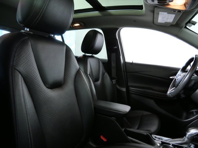 Used 2022 Buick Encore GX Essence w/ Experience Buick Package AWD/4WD image 12