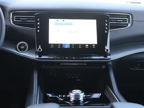 Used 2023 Jeep Wagoneer Series II w/ Flexible Seating Group image 27