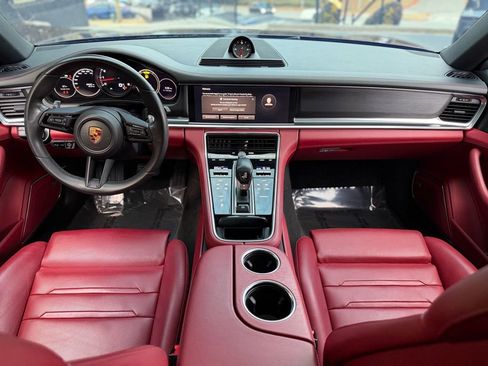 Used 2023 Porsche Panamera Platinum Edition image 41
