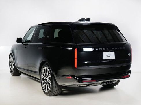 Used 2023 Land Rover Range Rover Long Wheelbase SE image 30
