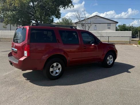 Used 2011 Nissan Pathfinder S image 6