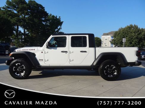 Used 2026 Jeep Gladiator Rubicon AWD/4WD image 7