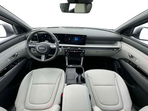 New 2025 Hyundai Tucson Limited image 13