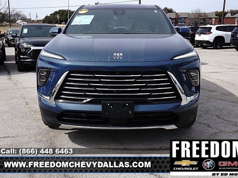 New 2026 Buick Enclave Preferred w/ Power Package image 2