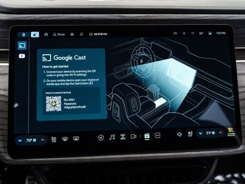 Used 2024 Rivian R1S Adventure AWD/4WD image 26