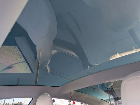 Used 2018 Tesla Model 3 Mid Range image 14