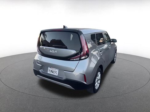 Used 2025 Kia Soul LX w/ LX Technology Package image 14