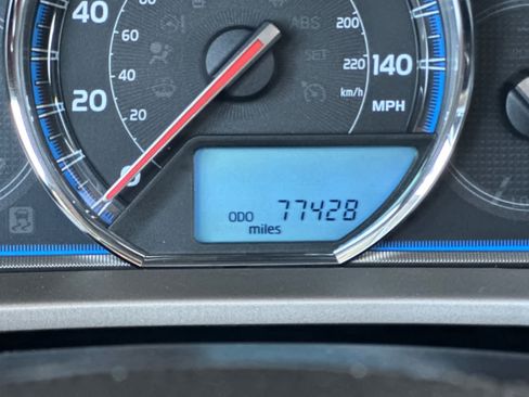 Used 2015 Toyota RAV4 Limited w/ Technology Package AWD/4WD image 25