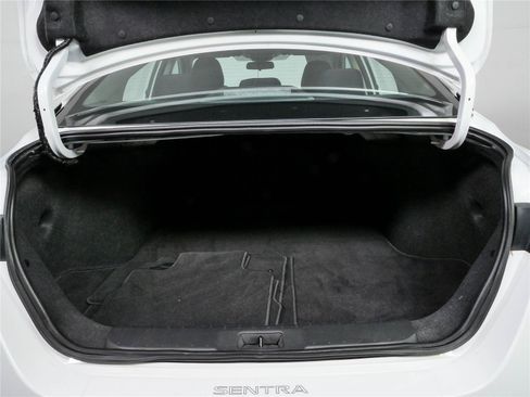 Used 2023 Nissan Sentra SV FWD image 28
