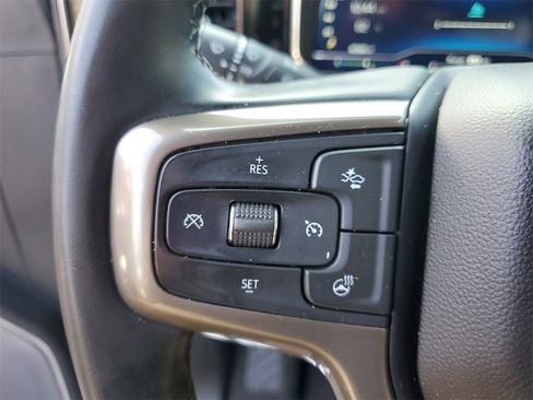 Used 2024 Chevrolet Silverado 3500 High Country w/ Technology Package image 32