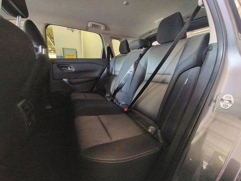 Used 2024 Nissan Rogue SV FWD image 27