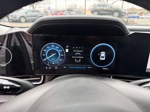 Used 2024 Hyundai Elantra Limited image 15