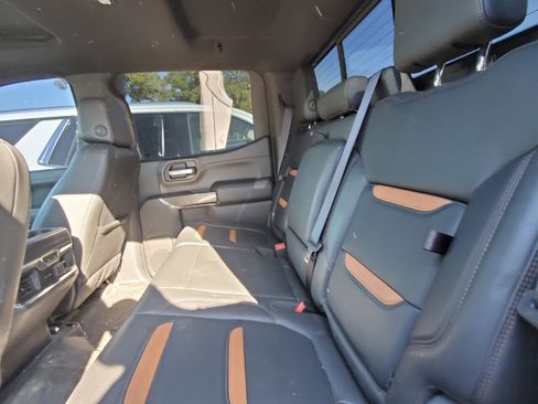 Used 2021 GMC Sierra 1500 AT4 w/ AT4 Premium Package image 5