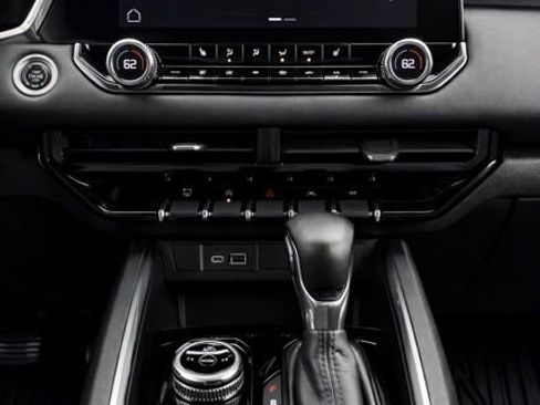 Used 2023 GMC Canyon Elevation w/ Elevation Premium Package image 20