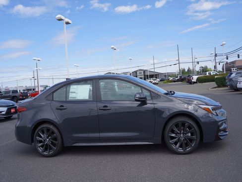 New 2026 Toyota Corolla XSE FWD image 4