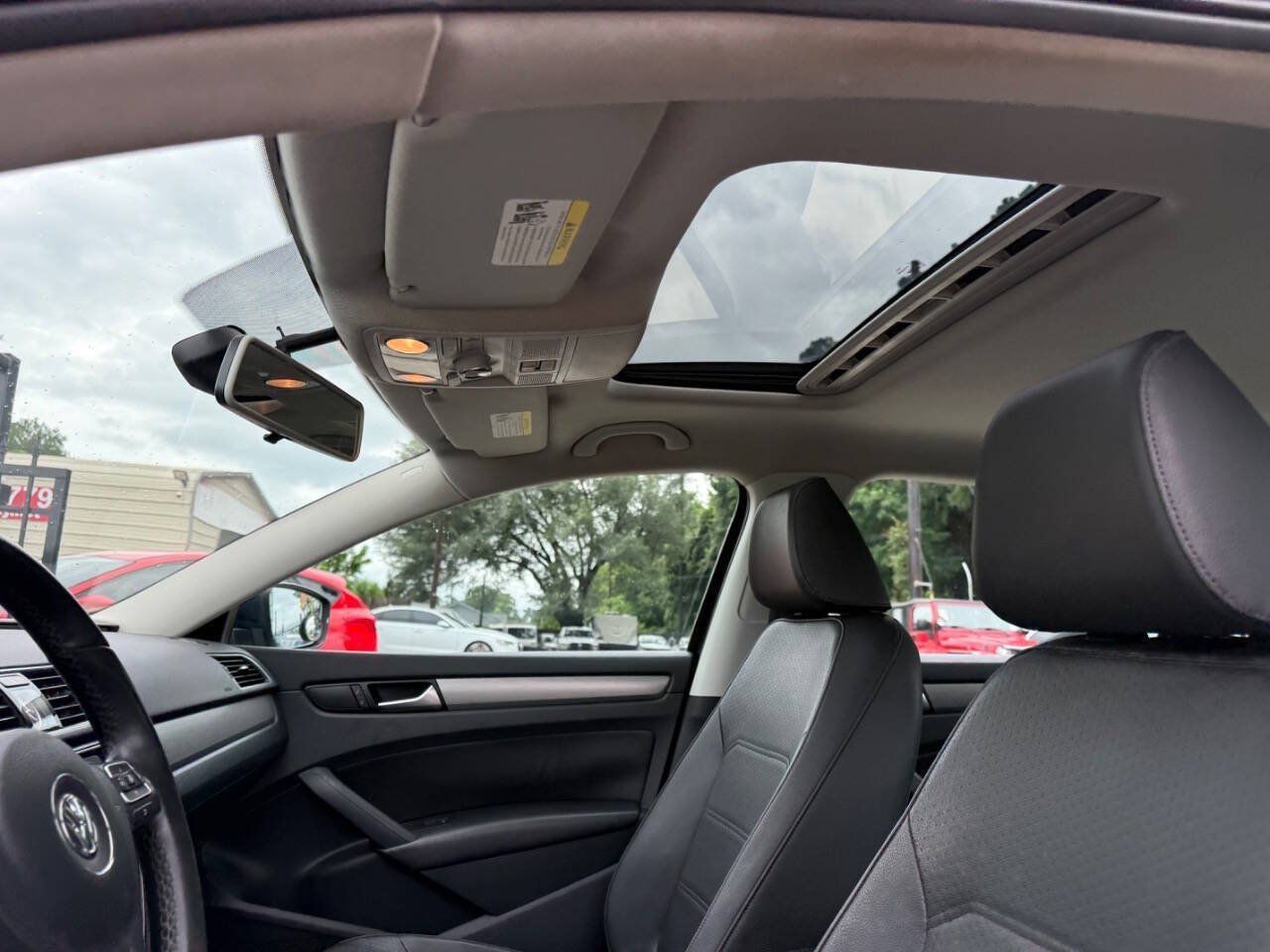 Used 2015 Volkswagen Passat TDI SE FWD image 15