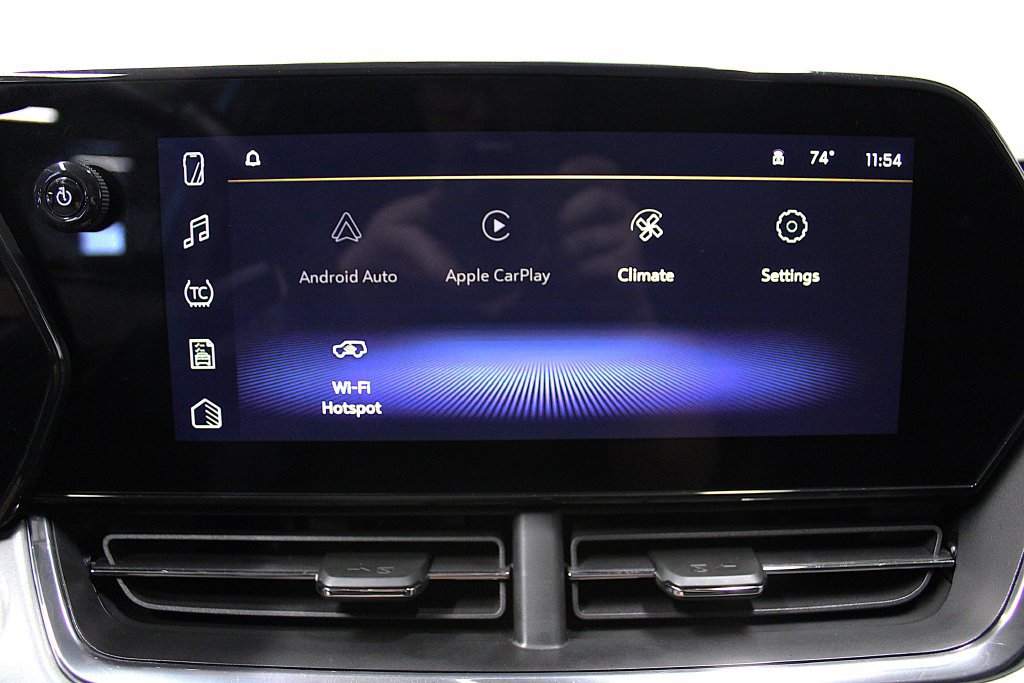 Used 2025 Chevrolet Trax LT w/ LT Convenience Package FWD image 16