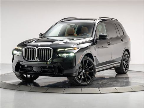 Used 2023 BMW X7 xDrive40i w/ Executive Package image 1