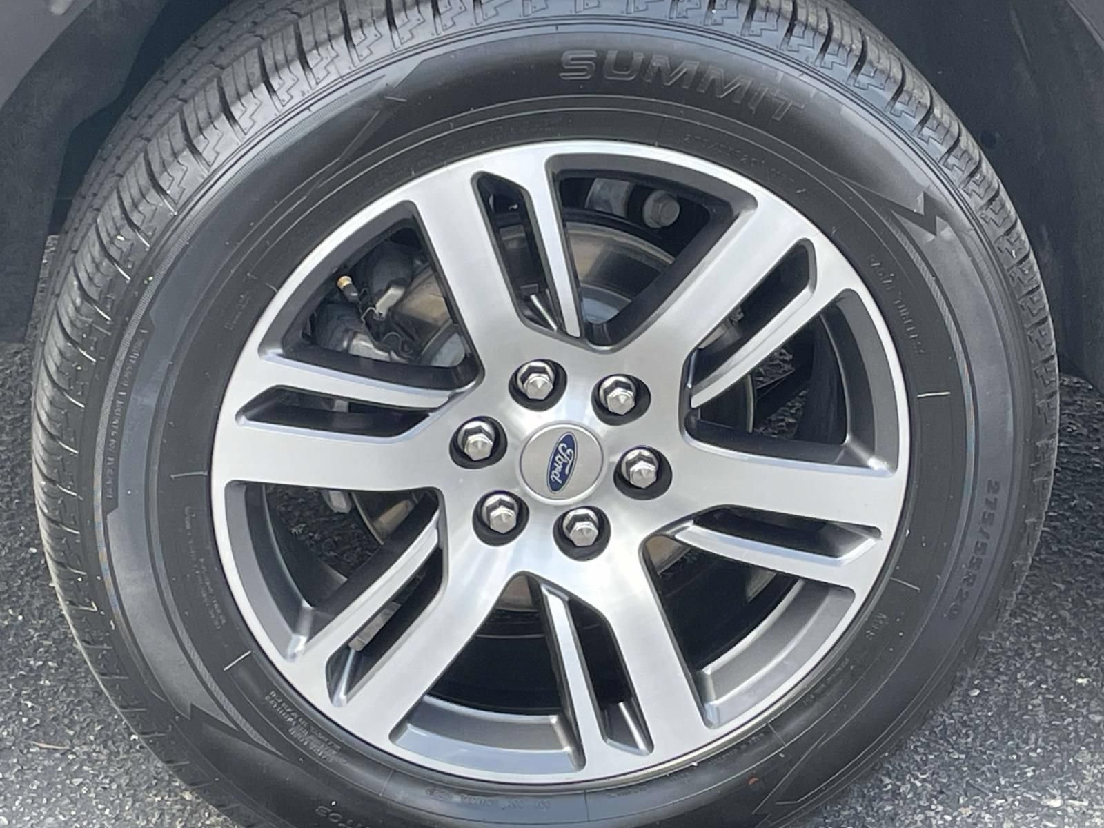 Used 2024 Ford Expedition Limited AWD/4WD image 8