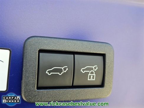 Used 2025 Toyota Corolla Cross AWD Hybrid w/ Convenience Package image 16