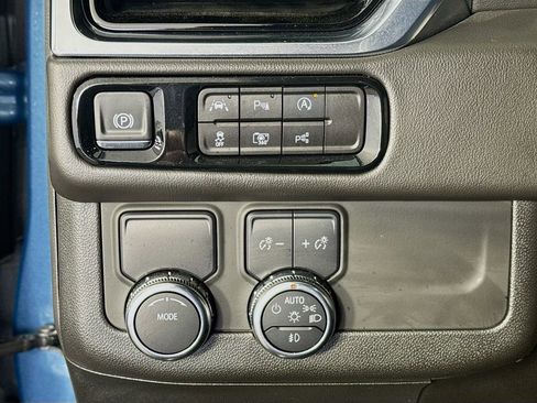 Used 2025 GMC Yukon Elevation w/ LPO, Floor Liner Package image 10