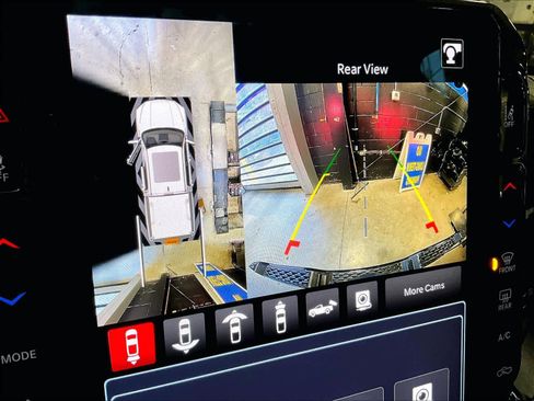 Used 2025 RAM 1500 Limited image 19