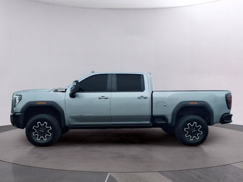 Certified 2025 GMC Sierra 2500 AT4X AWD/4WD image 2