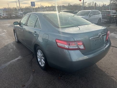 Used 2011 Toyota Camry image 5