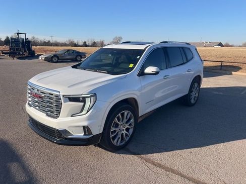 Used 2025 GMC Acadia Denali w/ Super Cruise Package image 3