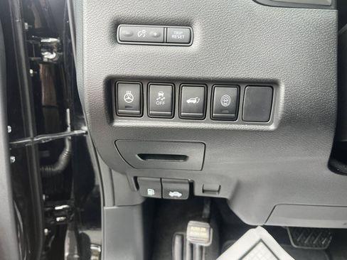 Certified 2023 Nissan Murano SL w/ SL Moonroof Package AWD/4WD image 30