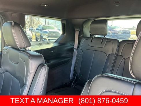 Used 2024 Jeep Grand Cherokee L Overland w/ Trailer Tow Package AWD/4WD image 22