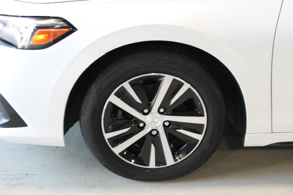 Used 2024 Honda Civic LX image 4