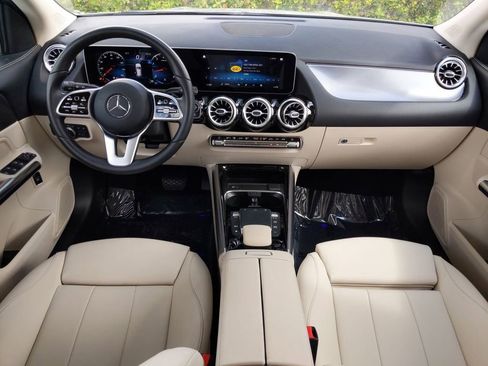 Certified 2021 Mercedes-Benz GLA 250 4MATIC image 12