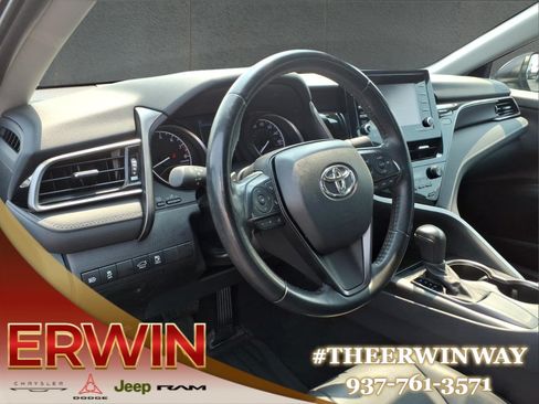 Used 2021 Toyota Camry SE FWD image 14