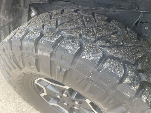 Used 2020 Jeep Gladiator Rubicon w/ Dual Top Group image 12