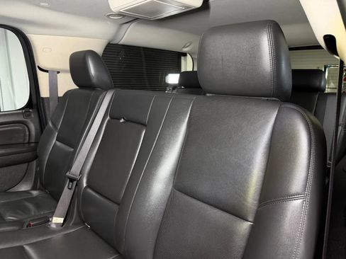 Used 2012 GMC Yukon XL Denali AWD/4WD image 24