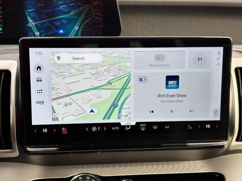 Used 2025 Ford Expedition Active image 26