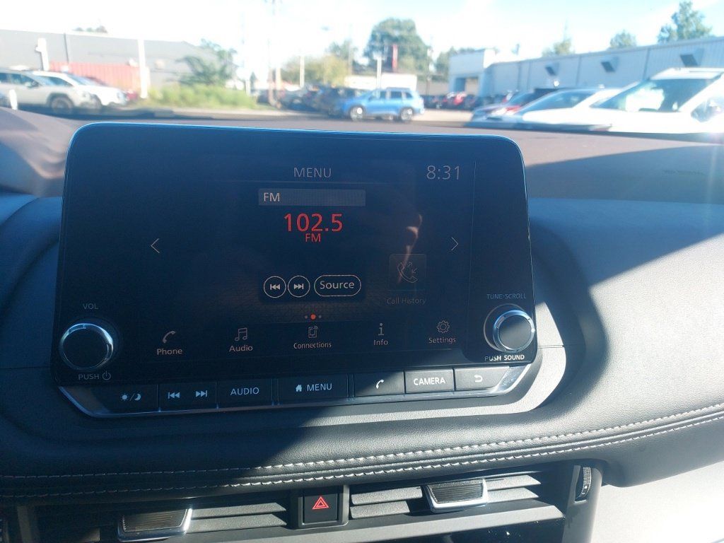 Used 2021 Nissan Rogue S AWD/4WD image 13