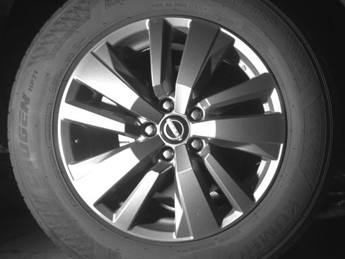 Used 2025 Nissan Pathfinder SV image 15