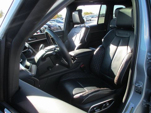 Used 2022 Jeep Grand Cherokee Summit w/ Adv Protech Group IV image 19